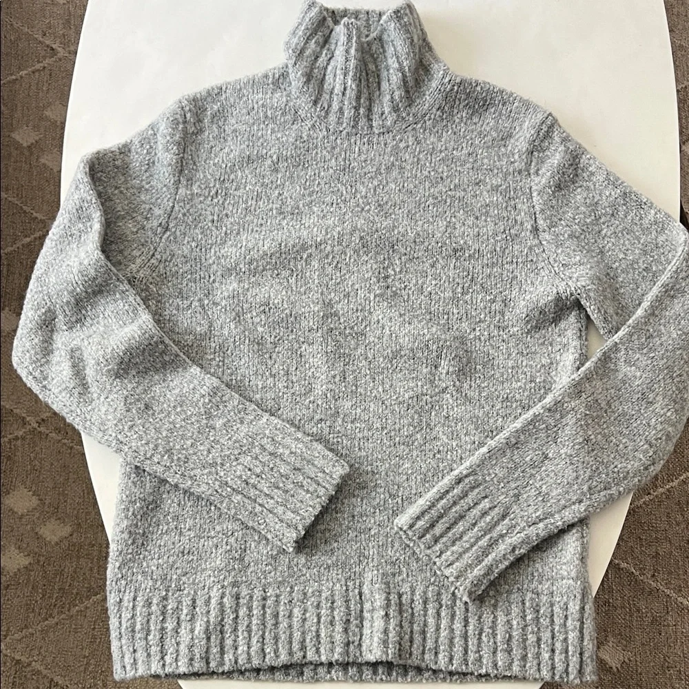 Vintage VTG J.Crew Men's Wool Blend Knit Turtleneck Classic Sweater Grey Gray M